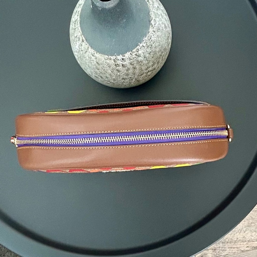 COACH Rainbow 🌈 Signature Bag w/ Crossbody Strap - Picture 8 of 11